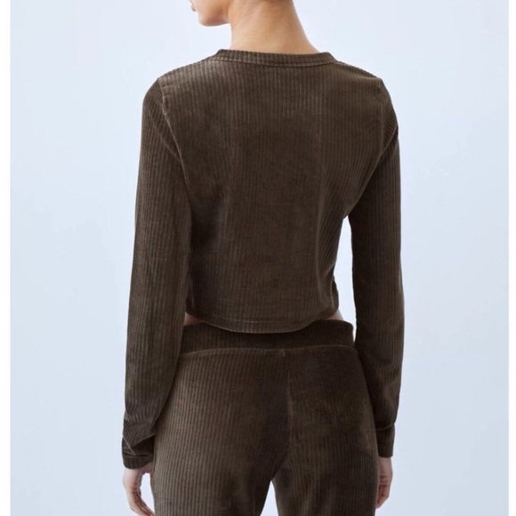 Sunday Best | Suri Top - Picture 7 of 8